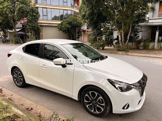 Mazda 2 2016  1.5 AT Sedan - 95000 km