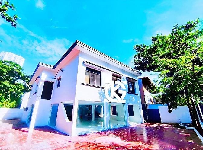 ❇️❇️❇️ Cho Thuê Biệt Thự GÓC 2MT: 01 Trần Văn Sắc - Quận 2 - 20x26m