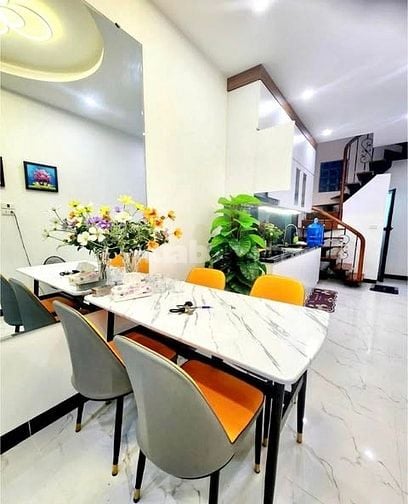 PHỐ HÀNG CHUỐI HIẾM NHÀ BÁN - 5 TẦNG ĐẸP LUNG LINH - 15M RA MẶT PHỐ