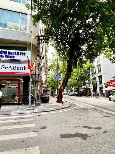 PHỐ HÀNG CHUỐI HIẾM NHÀ BÁN - 5 TẦNG ĐẸP LUNG LINH - 15M RA MẶT PHỐ