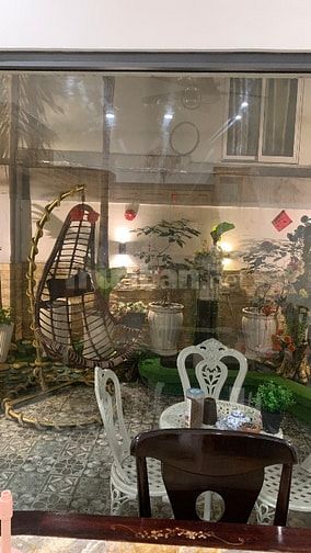 Nhà đẹp sang vô ở liền, có sân sau có hồ cá koi, hẻm xe hơi 
