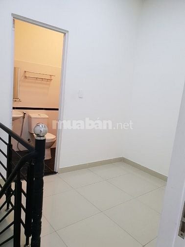 Cho thuê nhà nguyên căn Q12, 62m2 gần cầu Tham Lương & đường Song Hành