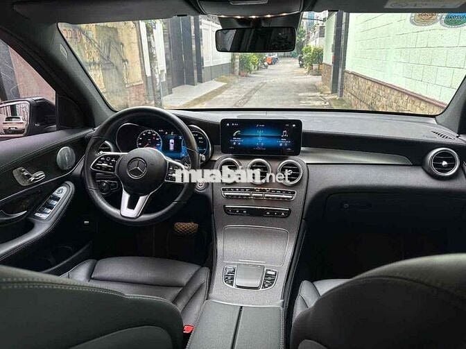 Mercedes Benz GLC300 4matic 2020