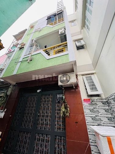Bán nhà khu Bùi viện, Quận 1, 2 lầu giá 4.95 tỷ