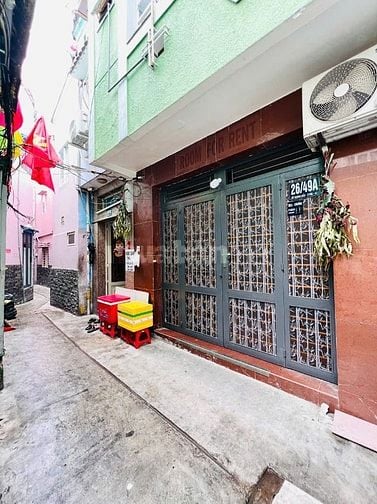 Bán nhà khu Bùi viện, Quận 1, 2 lầu giá 4.95 tỷ