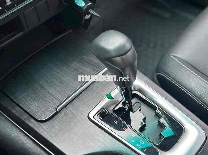 Toyota Fortuner máy xăng 2.7 AT 4x2 2024 - 6000 km