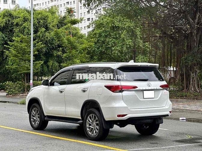 Toyota Fortuner máy xăng 2.7 AT 4x2 2024 - 6000 km
