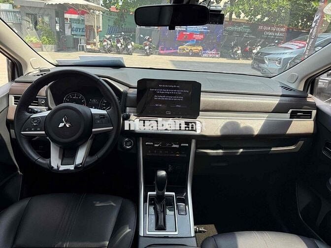 Mitsubishi Xpander 2023 AT Premium - 31000 km