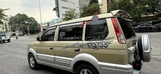 Cần bán xe Mitsubishi Jolie bánh treo sx-2005 phung xăng điện tử
