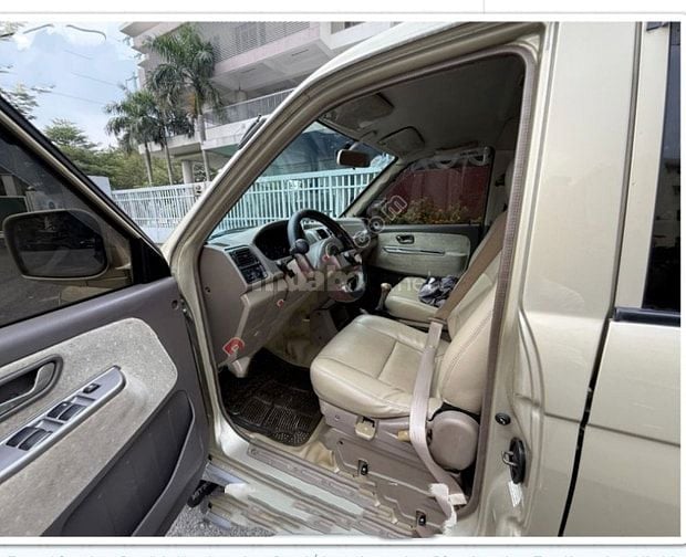 Cần bán xe Mitsubishi Jolie bánh treo sx-2005 phung xăng điện tử