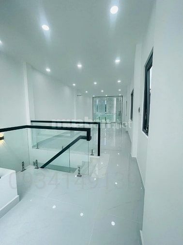 GIẢM hơn 3T.Chính chủ BÁN GẤP nhà 2MT trước sau,3 tầng mới.175m2 SD