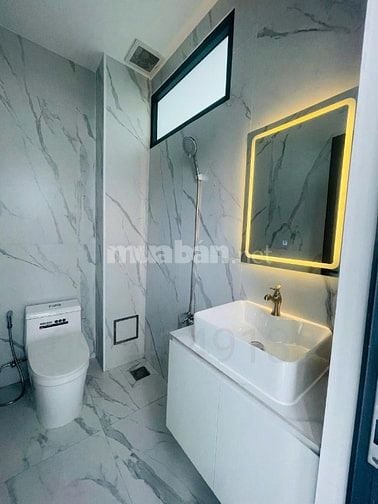 GIẢM hơn 3T.Chính chủ BÁN GẤP nhà 2MT trước sau,3 tầng mới.175m2 SD