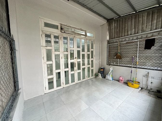 Cho thuê nhà nguyên căn HXH đường Bùi Xương Trạch, P. Long Trường, Q.9