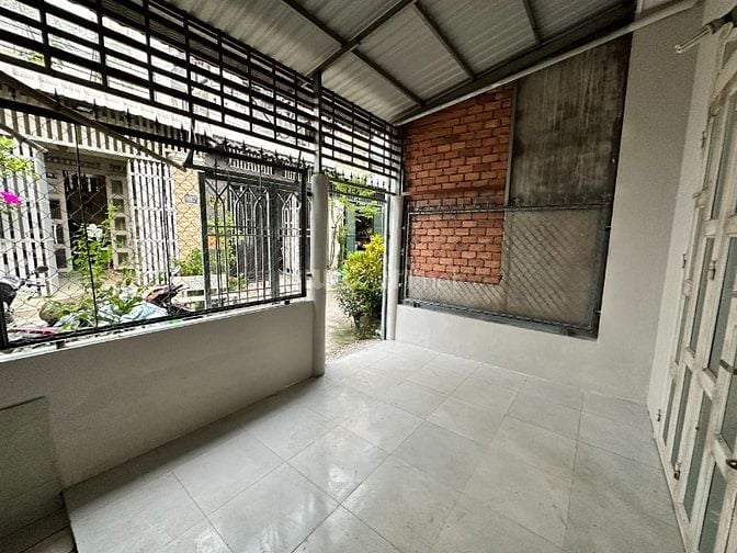 Cho thuê nhà nguyên căn HXH đường Bùi Xương Trạch, P. Long Trường, Q.9
