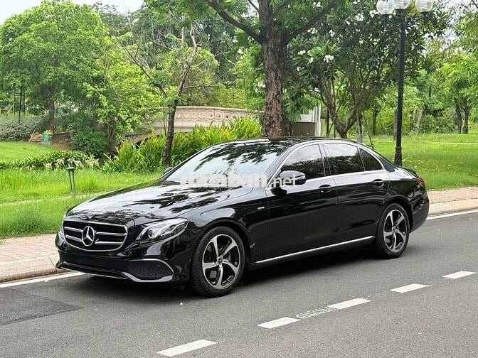 Mercedes Benz E Class 2019 E200 Sport - 28000 km