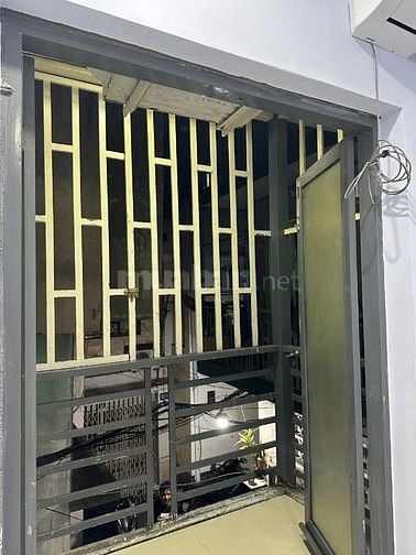 Nhà bán 28m2 + 2PN+2 VS.khu dân cư an ninh