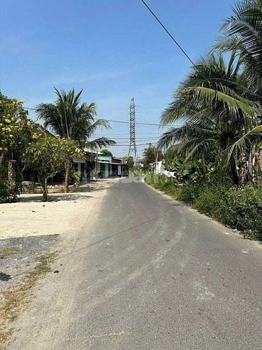 Bà Lan e chú Bê cha của anh Út nhờ bán nhanh dùm lô đất full thổ cư gi