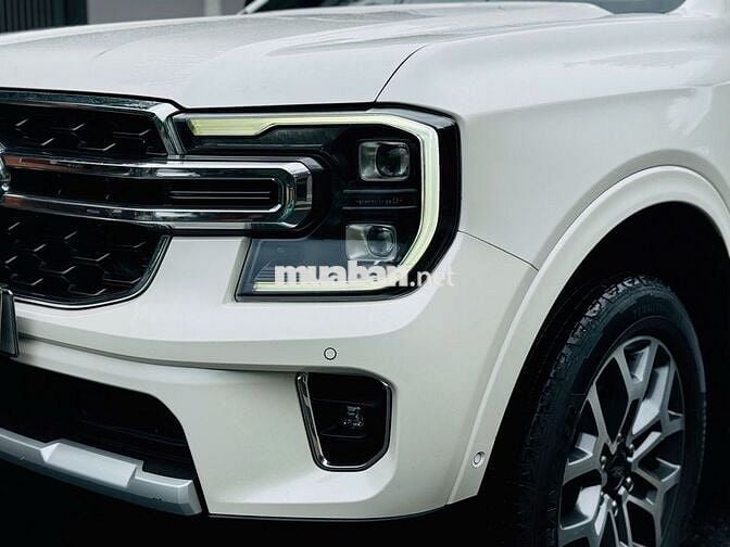 Ford Everest 2023 4X4  siêu đẹp giá còn fix