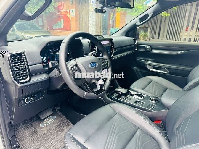Ford Everest 2023 4X4  siêu đẹp giá còn fix