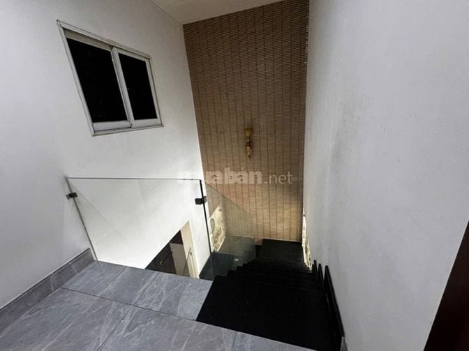 Cho Thuê Nhà Mặt Tiền Khu Tên Lửa, 14 triệu
