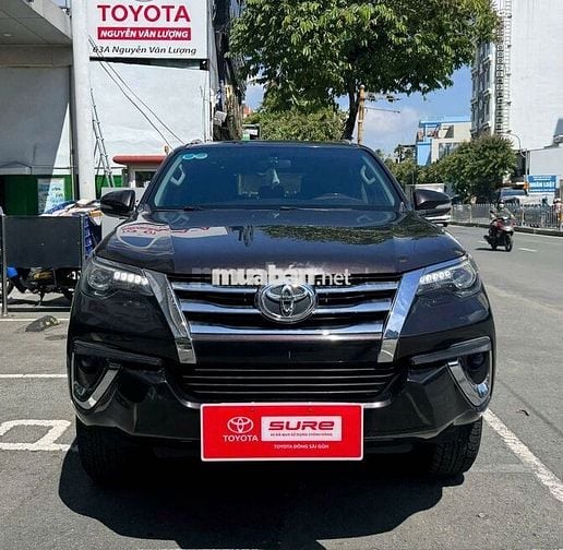 Toyota Fortuner 2.7AT(xăng,t/động)2017(giảm nhiều)