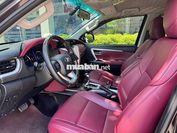 Toyota Fortuner 2.7AT(xăng,t/động)2017(giảm nhiều)