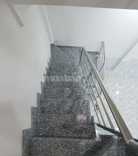 Bán Nhà Hẻm 3m: Bùi Thế Mỹ P.10 Q.Tân Bình - dt:18m2 trệt 2 lầu ST