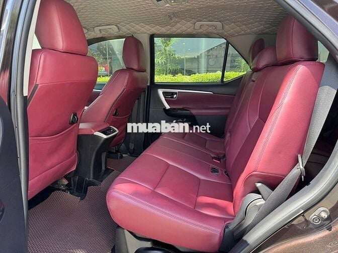 Toyota Fortuner 2.7AT(xăng,t/động)2017(giảm nhiều)