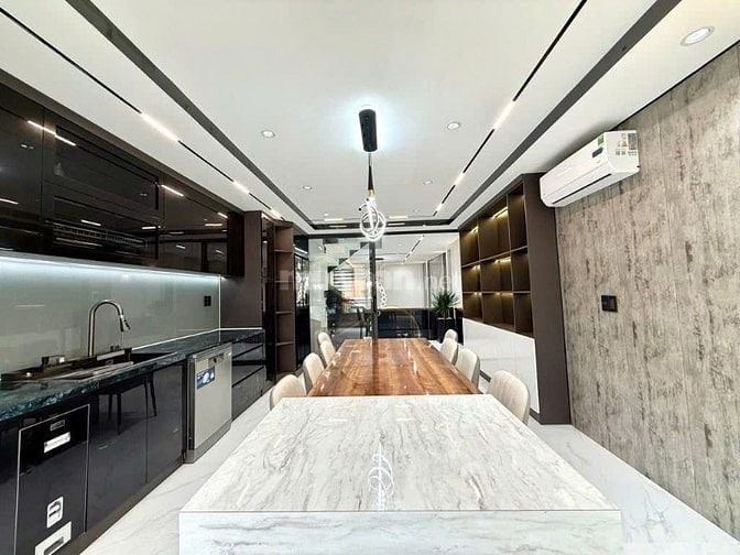 BÁN NHÀ ĐẸP THIẾT KẾ HIỆN ĐẠI XE HƠI ĐẬU ĐƯỢC TRONG NHÀ Đ.PHAN TÂY HỒ
