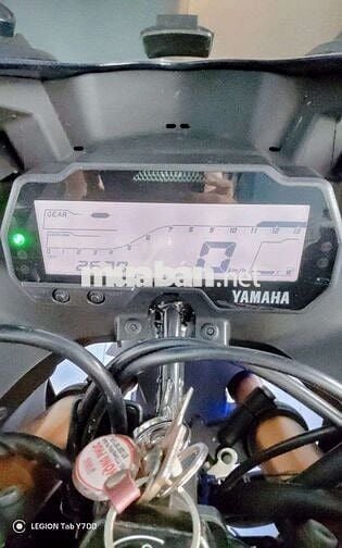 R15V3 CHÍNH CHỦ 2600 KM MỚI CỨNG