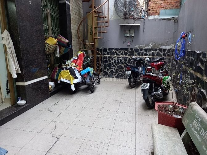 Cho nữ thuê phòng đẹp 20m2  an ninh - lịch sự