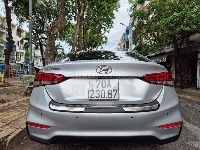 Cần bán Accent (ATH 1.4L) sx 2019AT,màu bạc,gđ sử dụng mới 98%.