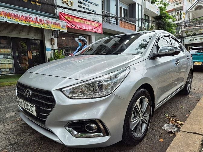 Cần bán Accent (ATH 1.4L) sx 2019AT,màu bạc,gđ sử dụng mới 98%.