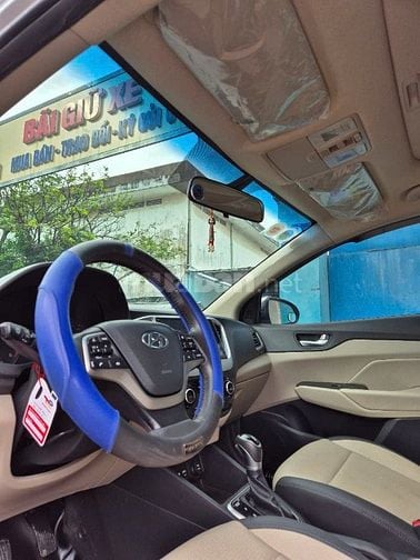 Cần bán Accent (ATH 1.4L) sx 2019AT,màu bạc,gđ sử dụng mới 98%.