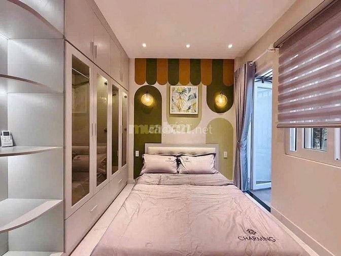 NHÀ ĐẸP - GIÁ TỐT - GIAO NHÀ LIỀN| Nằm ngay khu vực TT|hẻm xe hơi|SHR