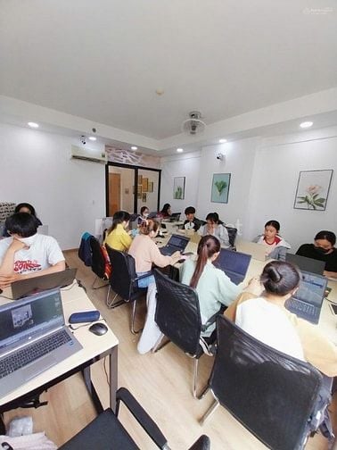 Chính chủ cho thuê officetel Charmington La Pointe 35m2, 