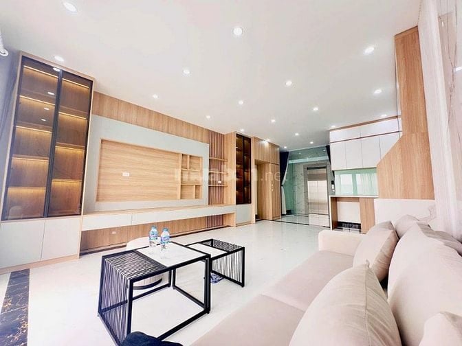 BÁN NHÀ PHỐ GIÁP NHẤT, 10M RA PHỐ, 8T THANG MÁY, NGÕ Ô TÔ GIÁ 13,5 TỶ 