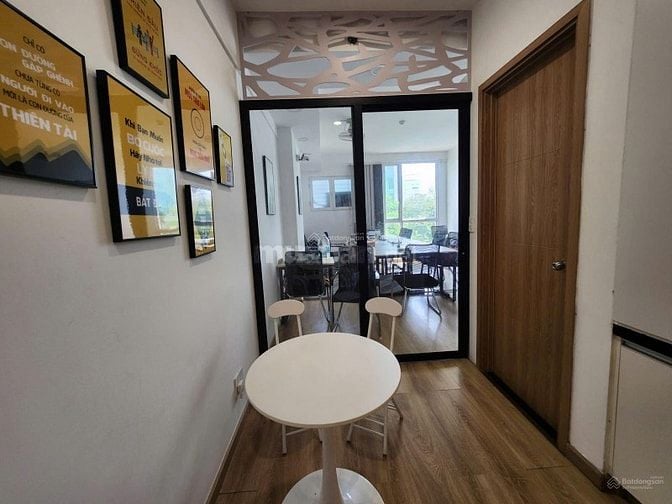 Chính chủ cho thuê officetel Charmington La Pointe 35m2, 