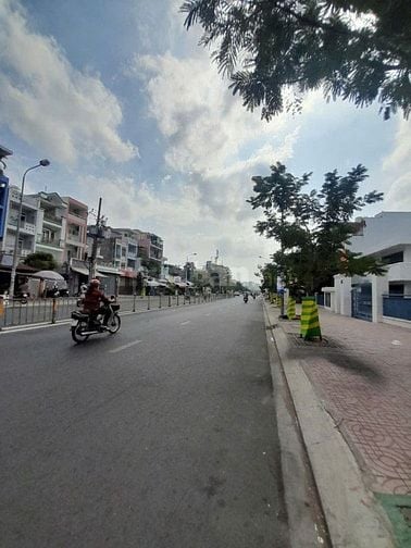 NGON NHỨC NÁCH ! TÒA NHÀ CAO TẦNG LÝ CHIÊU HOÀNG Q6 (4X26) CHỈ 17,5 TỶ