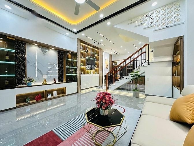 Giảm mạnh 400 triệu, bán gấp nhà Nguyễn Đình Chiểu, Phường 5, Quận 3