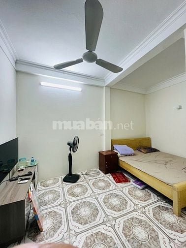 Bán nhà Trần Thái Tông Cầu Giấy 45m2, 4 tầng kiên cố sổ riêng, 7,95 tỷ