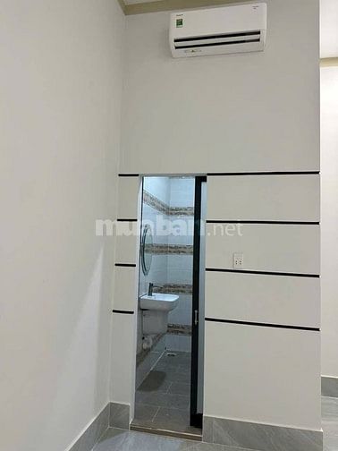 Bán nhanh căn nhà gần chùa Hoằng Pháp, Hóc Môn 125m2 SHR. Giá 900tr