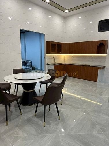 Bán nhanh căn nhà gần chùa Hoằng Pháp, Hóc Môn 125m2 SHR. Giá 900tr