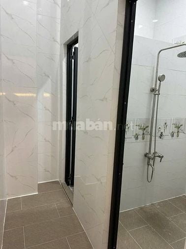 Bán nhanh căn nhà gần chùa Hoằng Pháp, Hóc Môn 125m2 SHR. Giá 900tr