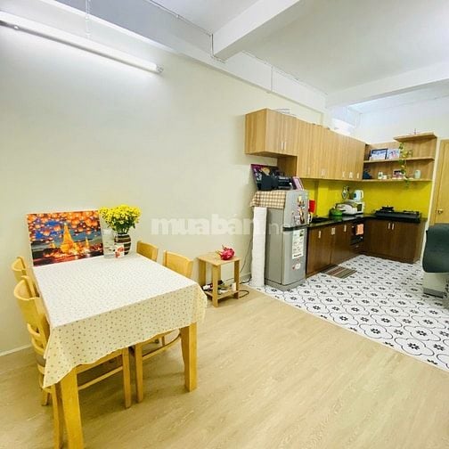 Bán căn hộ cc lý văn phức, tân định, q1, 63m2, 2pn, sh, giá 4 tỷ tl
