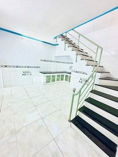 Nhà góc 2MT hẻm kế bến xe Q8. Bình hưng Bình chánh