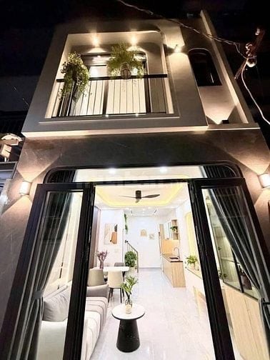 Chính chủ cần bán gấp căn nhà Gần Chợ Bình Chánh 650 Triệu.