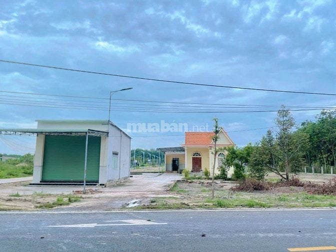 Chỉ 5xxtr  2 lô liền kề 300m2 ngay chợ ,KCN, trung tâm Bình Phước .