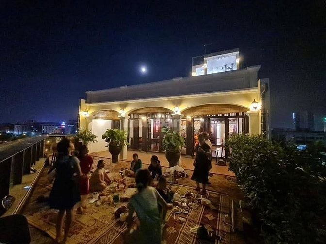 Bán Nhà Mặt Phố VIP, Hoàng Cầu, Đống Đa 216m, 9 tầng, mt10.5m, 118 tỷ