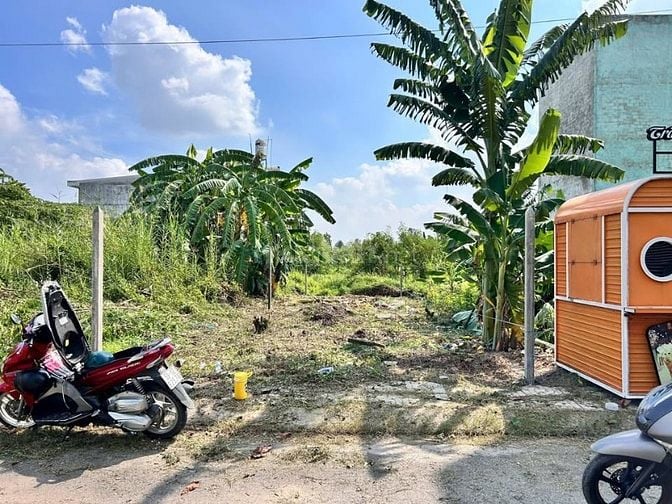 TIN THẬT CẦN BÁN LÔ ĐẤT Đ.TRẦN THỊ CẨM X.TÂN PHÚ TRUNG 120M2 GIÁ 600TR